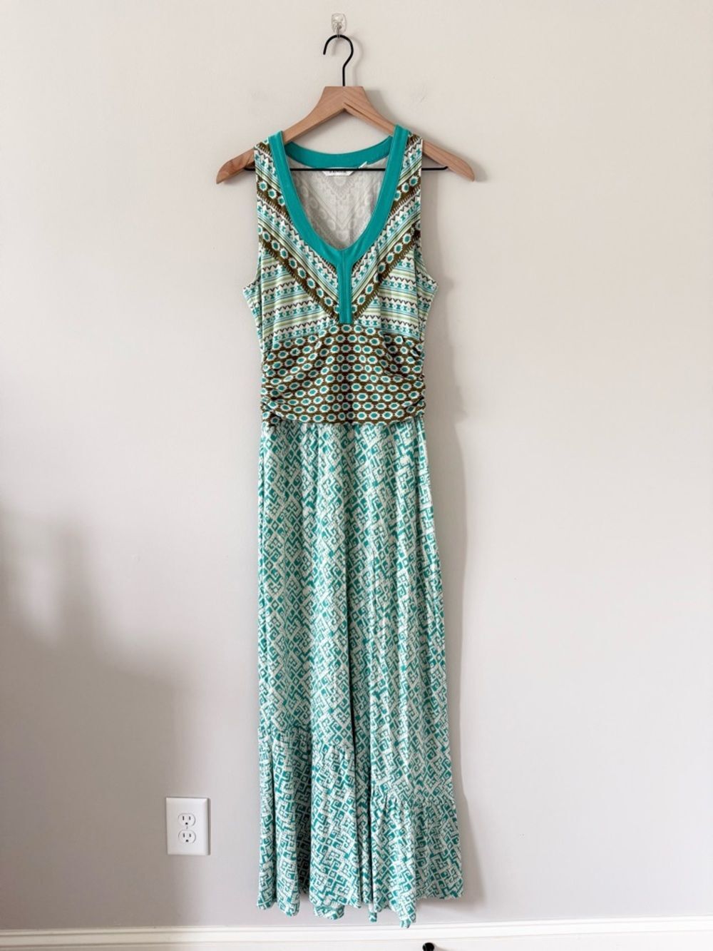 Athleta Sleeveless Maxi Dress in Turquoise White Olive Pattern Size M